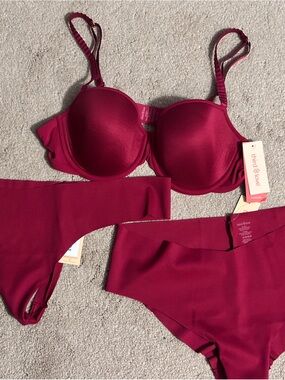 ThirdLove Seamless Bra & Matching Briefs in Burgundy Red